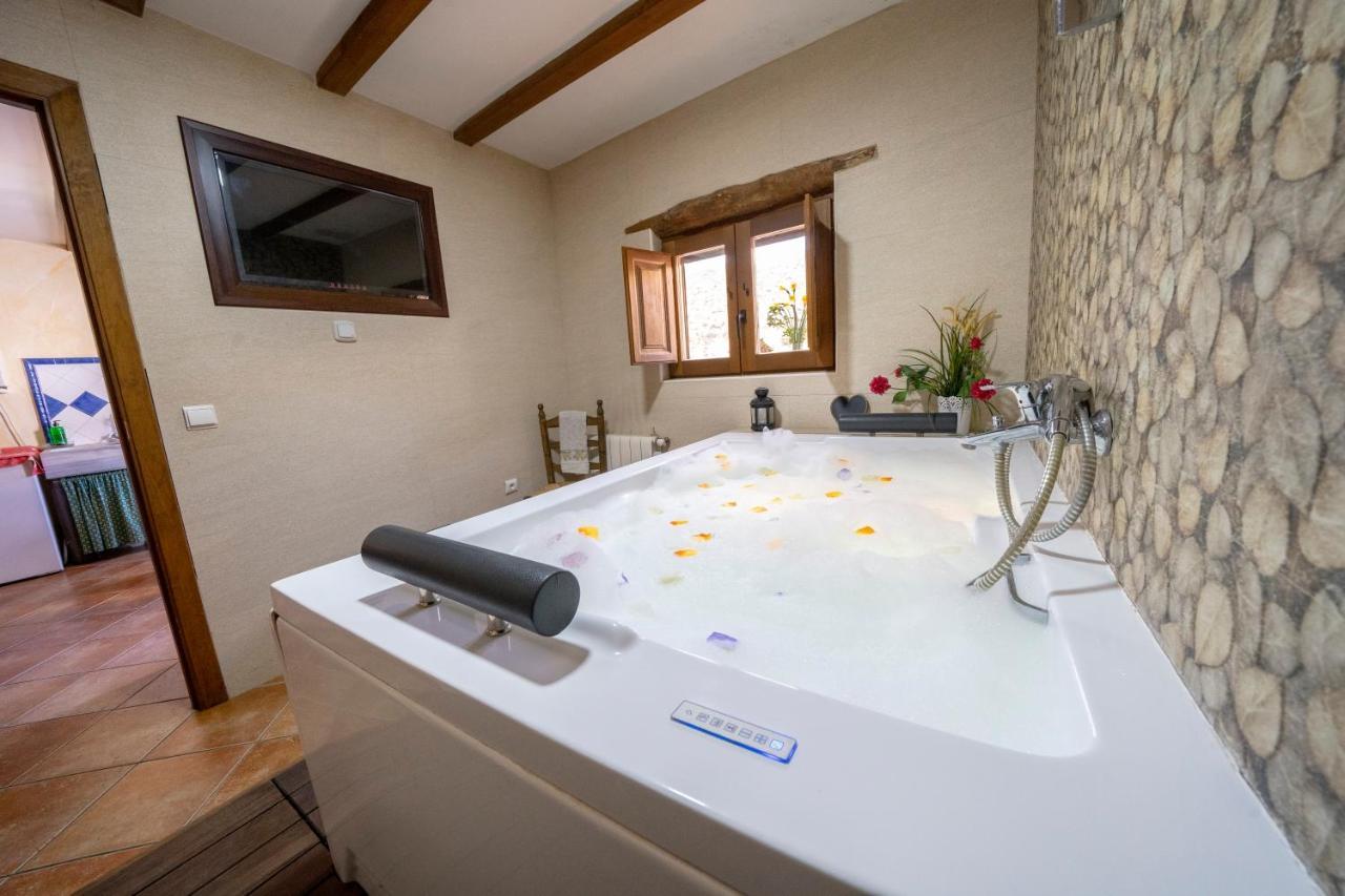 Reul Alto Cortijos Rurales Guest House Laroya Eksteriør bilde